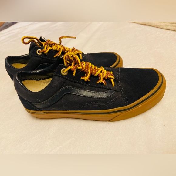 Vans Shoes - VANS skate Board Off the Wall Unisex in Black Mens Size 5, Women’s Size 6.5 EUC